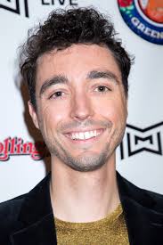 Photos: RED ROSES, GREEN GOLD Celebrates Opening Night!