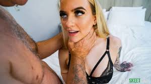 Long Legs screw with gorgeous Lana Wolf - MAX.PORN