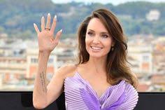 صور انجلينا جولي وفاة انجلينا جولي حساب عمر زواج فساتين ملابس Ciara And Russell Ciara And Russell Wilson Angelina Jolie