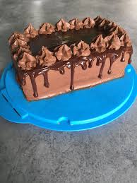 Drip Cake Layer Cake Chocolat Gateau A La Vanille Chocolat Noir Drip Cakes