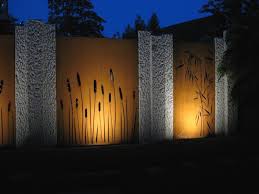 Paras Sichtschutz F R Den Garten Aus Cortenstahl Rost Oder Aluminium Die Traumgarten Ag In 2020 Privacy Landscaping Corten Corten Steel