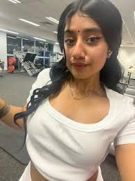 Hy guys ,anyone who can help me with R120 I wanna go home just that I'm  shot kaR120 pls 🙏 😔