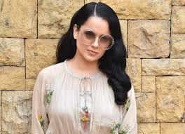 Kangana ranaut, who is basking high after the release of her latest film thalaivii, appeared on 'the kapil sharma show' in saturday episode to promote her upcoming film. After Manikarnika Kangana Ranaut To Direct Emergency Says No One Can Do It Better Than Her Bollywood News Bollywood Hungama