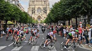 It's time for the world's biggest cycling spectacle again, the tour de france! Tour De France Die Frankreich Rundfahrt Live Im Tv Und Online Stream Sehen Sportbuzzer De