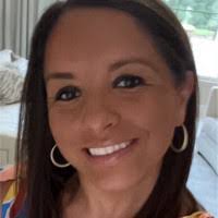 Julie Doane's Instagram, Twitter & Facebook