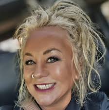 Paula Earl (@paulaearlrealtor) • Facebook