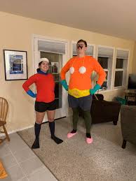 The game is based on the first movie, which itself is based on the main show. Mermaid Man And Barnacle Boy Unite Spongebob