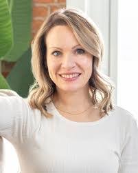 Mary Tibbits's Instagram, Twitter & Facebook