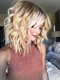 There will be long tanks, jagged bangs that will make fine hair. Pin By Melanie Mcclure On Hair Medium Hair Styles Hair Styles Pinterest Hair