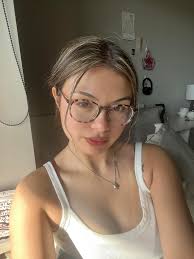 Greetings all... Please my little nice got admitted and needs someone she  can share a room with, if you've got a room very close to the school and  need a roommate kindly