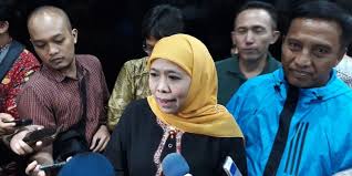 Ia berpulang setelah beberapa hari dirawat intensif di rumah sakit yarsi, cempaka putih, jakarta pusat. 9 Orang Positif Covid 19 Khofifah Tetapkan Jatim Darurat Virus Corona