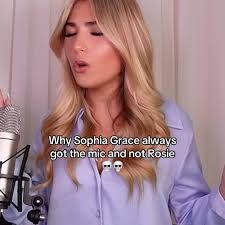 The autotune💀💀💀#sophiagrace #rosiemclelland #viral #ellen #fyp #foryou  #tsireyam_