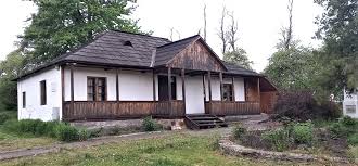 Păstrează câteva obiecte din copilăria artistului, inclusiv o vioară de jucărie. Casa Memoriala George Enescu Gazeta De BotoÈ™ani Gazetabt Ro Stiri Botosani Politica Botosani Sport Botosani Evenimente Botosani Anunturi Gratuite Botosani Muzica Botosani