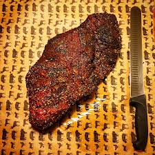 Devenez Un Pro En Barbecue Grace Aux Trucs Conseils Et Recettes De Bbq Quebec Parfairez Votre Technique En Vous Inscrivant A Un De Nos Brisket Bbq Meat Jerky