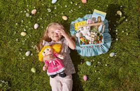 If your egg hunt needs a little extra eggcitement this year, try out one of these 5 new ideas to kick up the fun. Easter Egg Hunt Ideas For Kids Free Printable Clues