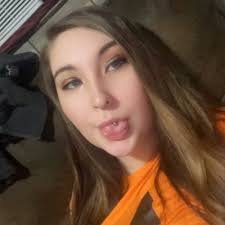 Roselin (@cannibaljesus18)