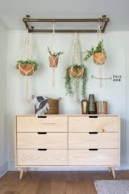 Plants Of Season 4 Joanna Gaines Shares Her Fixer Upper Secret Hanging Plants Indoor Hanging Plants Fixer Upper