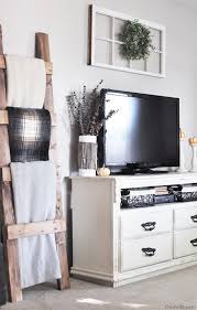27 Rustic Farmhouse Living Room Decor Ideas For Your Home Homelovr In 2020 Farm House Living Room Farmhouse Decor Living Room Rustic Farmhouse Living Room