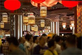 Những hình ảnh ít biết trong casino xa hoa ở Macau