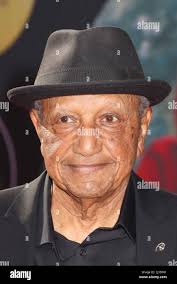 Floyd norman hi-res stock photography and images