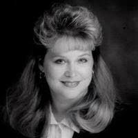 Lorraine Finley's Instagram, Twitter & Facebook