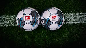 Bundesliga bildet die zweithöchste spielklasse im deutschen fußball. Spielplane 2019 20 Bundesliga Auftakt Zwischen Fc Bayern Munchen Und Hertha Bsc 2 Bundesliga Startet Mit Vfb Stuttgart Gegen Hannover 96 Dfl Deutsche Fussball Liga Gmbh Dfl De