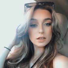 Bailey Buckham's Instagram, Twitter & Facebook