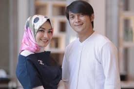Leaked gelagat lari paling lucu berani jadi papa langgan sekarang. Bak Jadi Tanda Ingin Susul Kebahagiaan Mantan Suami Imel Putri Cahyati Sudah Berani Umbar Kedekatan Dengan Reiner Manopo Semua Halaman Nakita