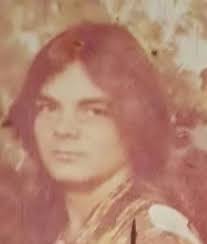 What style hair did u wear back then? Mine was a perm