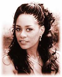 Lynn Mabry's Instagram, Twitter & Facebook