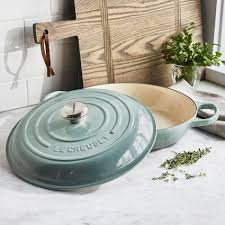 Le Creuset Signature Braiser 3 5 Qt Sur La Table Le Creuset Cookware Creuset Le Creuset