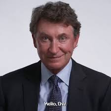 Wayne Gretzky with a message to Alex Ovechkin after tying his 894 all-time  NHL goals 🤝 (via Washington Capitals)