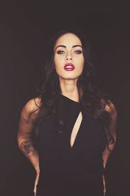Megan Fox Dalgali Sac Modelleri Dalgali Sac Guzellik