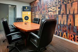 Murale Hamel Notaire Murale Grand Format Realisee Dans Le Contexte D Un Projet D Amenagement De Bureau En Collabor Renovations Home Decor Conference Room Table