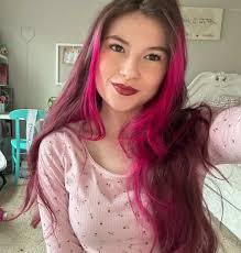 Hii!! My name is Gabriella Gambale. I'm from Palm Beach Gardens, Florida  and I'm 100% committed to Clemson and will be starting during summer start.  I plan