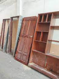 Thu Mua Cửa Gỗ Cũ Giá Cao Tại TPHCM