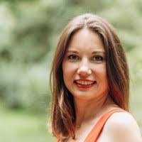 Anna Kohut's Instagram, Twitter & Facebook