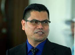 Tindakan itu kemudiannya dikritik penyanyi nombor 1 malaysia, datuk seri siti nurhaliza. Still Missing Jamal Yunos Lawyer Does Not Know Where He Is