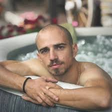 Friendly reminder that the final drive uses 10w40 motor oil, not gear oil.  This stuff reeked of hypoid additives.