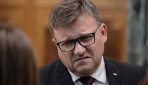 „de acest spor beneficiază angajații din toate instituțiile statului din administrația publică centrala și locală, cu condiția. Ministrul Muncii Ii LiniÈteÈte Pe Bugetari Sporul Pentru CondiÅ£ii Grele De MuncÄ Se PÄstreazÄ Cursdeguvernare Ro Cursdeguvernare Ro