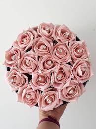 Check Out This Item In My Etsy Shop Https Www Etsy Com Uk Listing 700655928 Diamante Rose Hat Box Hatboxes Flow Rose Hat Hat Boxes Flower Arrangement Designs