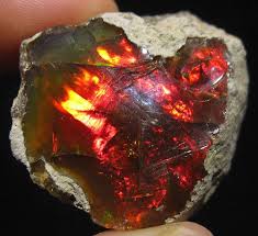 Stunningpicture Raw Fire Opal Thealphapigeon Opal My A That S A Sorcerers Stone Iwantthecas It S Lava In Stone Minerals And Gemstones Minerals Crystals