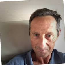 Last Friday was my last day at Staffing Management Services (HeadFirst  Group Belgium). After 3 years full of teachings and challenges, it is time  for me to take