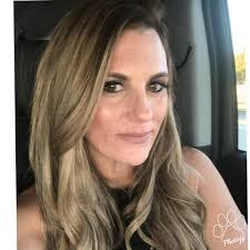 Lyn Lawrence's Instagram, Twitter & Facebook