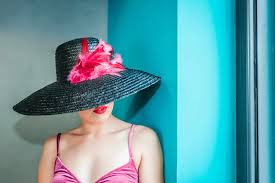 Met deze website willen we antwoord geven op dit soort vragen! Reve De Chapeau La Signification Des Reves Dictionnaire Des Reves