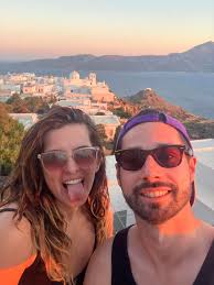 Hi there ! I'm Arthur, 31, from Paris 🇫🇷 Working as a pilot 👨‍✈️, I love  food, cinema, architecture and rowing.🍿🍔🏛️🚣 I plan to go to Rio de  Janeiro, Brazil 🇧🇷 from