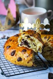 Brioche Couronne Des Rois Aux Pepites De Chocolat Healthyfood Creation En 2021 Recettes Sucrees Pepite Chocolat Chocolat