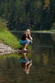 Senior Photo Ideas For Girls Archives Page 2 Of 3 Crystal Madsen Photography Outdoor Senior Pictures Senior Photo Ideas For Girls Girl Senior Pictures