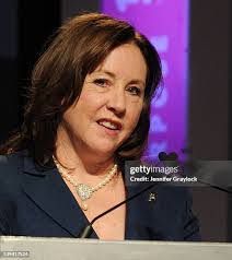 Meredith Bonner's Instagram, Twitter & Facebook