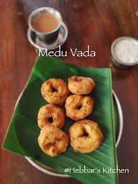 Medu Vada Uddina Vada Urad Dal Vada Recipe Hebbar S Kitchen Indian Food Recipes Vegetarian Indian Food Recipes Recipes
